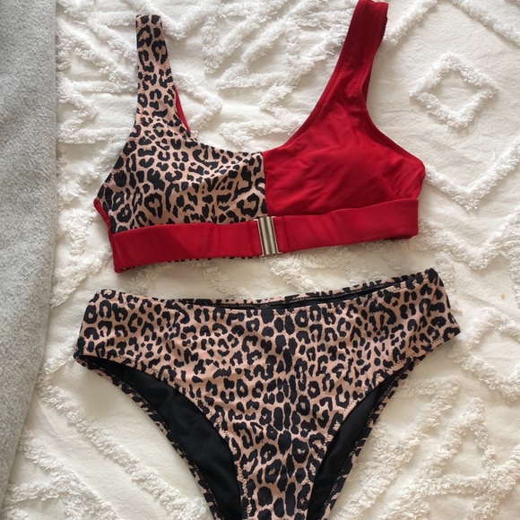 Red and leopard print bikini - Picture 6 of 8